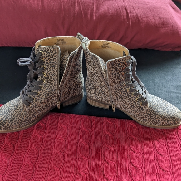 Above ankle boots, Leopard print - Picture 2 of 7